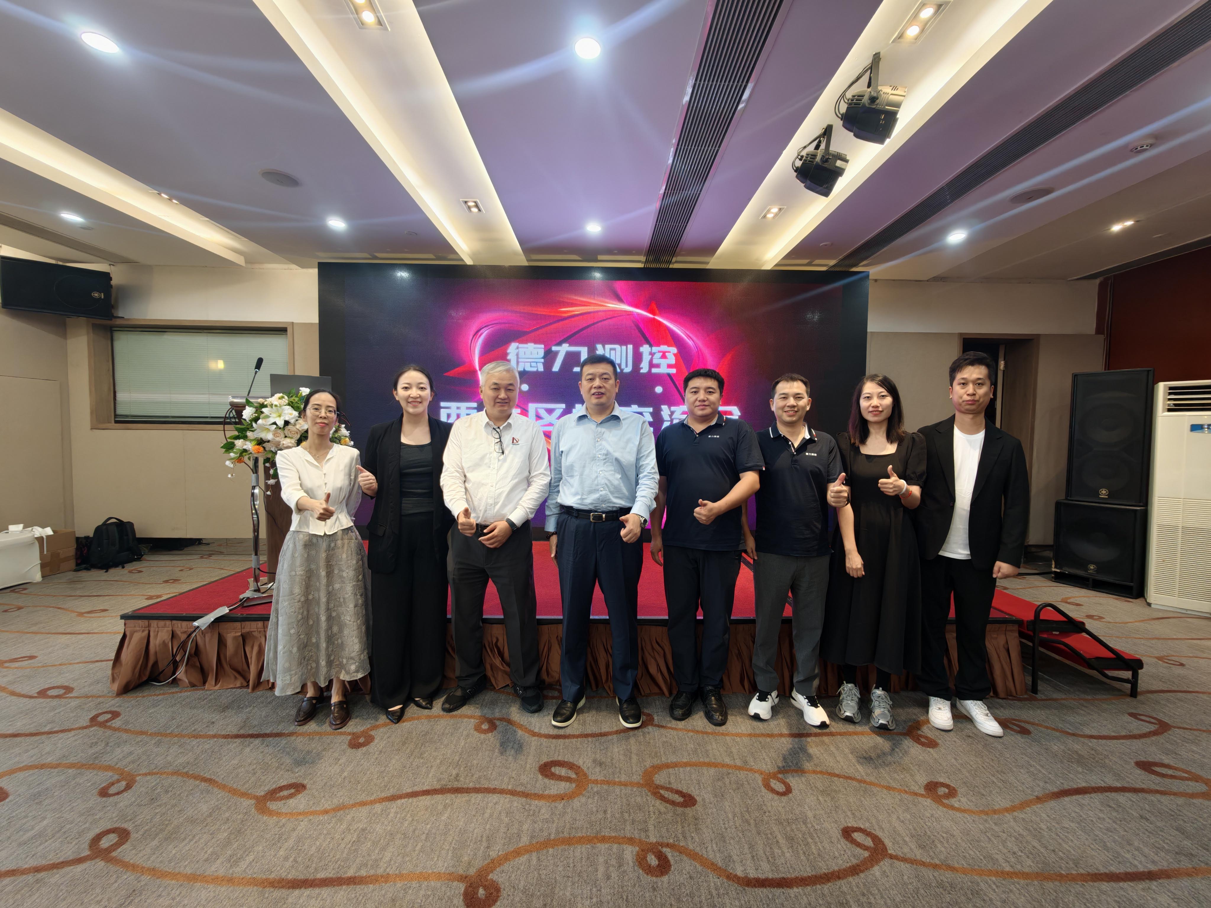 1758265607938763.jpg 1758265607938763.jpg